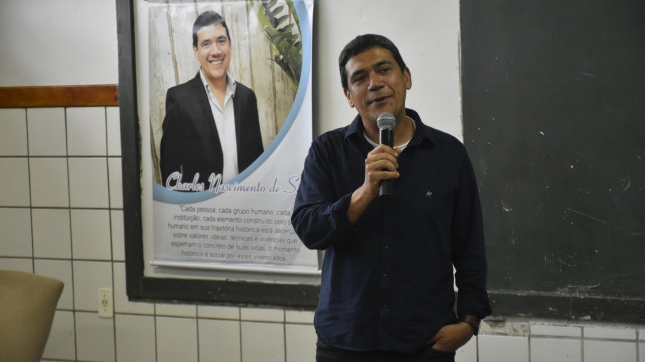 Camacã: Projeto Encontro com Escritor visita o Grupo Escolar Luíza Vargens

